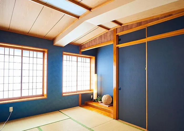 Terrace House Tsubokawa